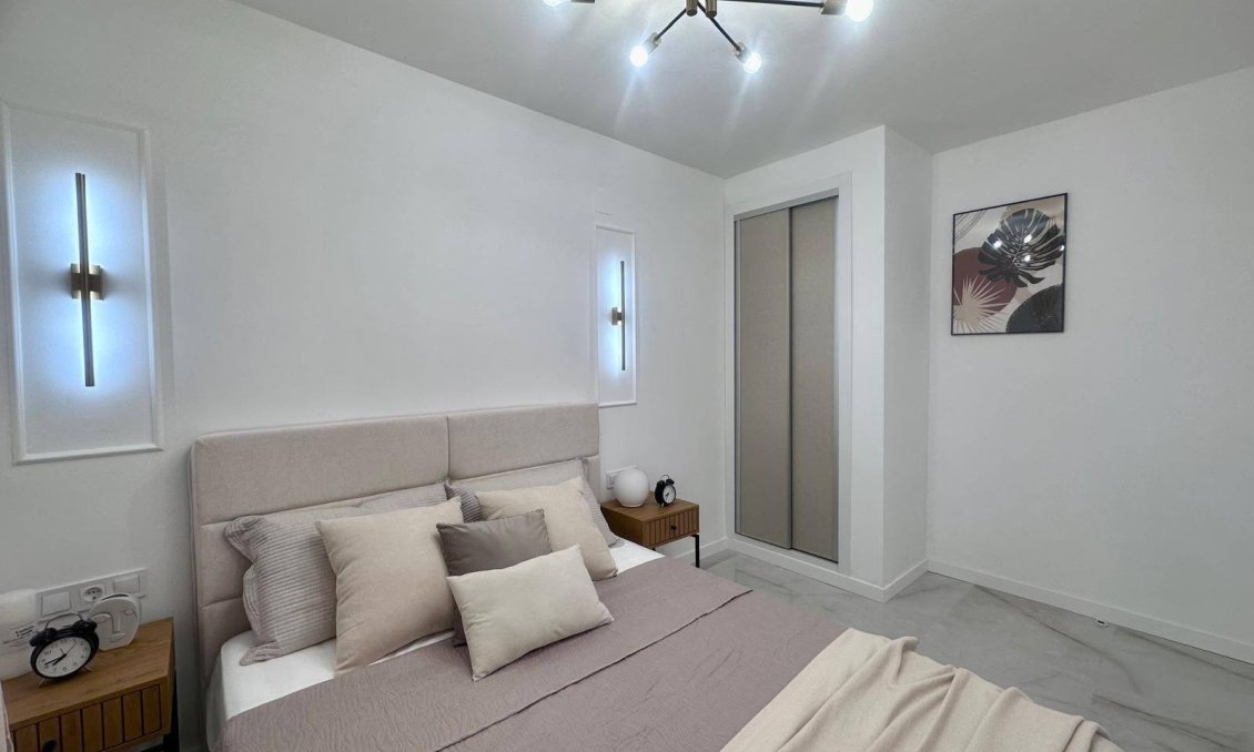 Revente - Appartement -
Torrevieja - Estacion De Autobuses
