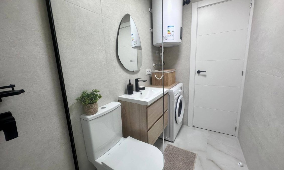 Revente - Appartement -
Torrevieja - Estacion De Autobuses