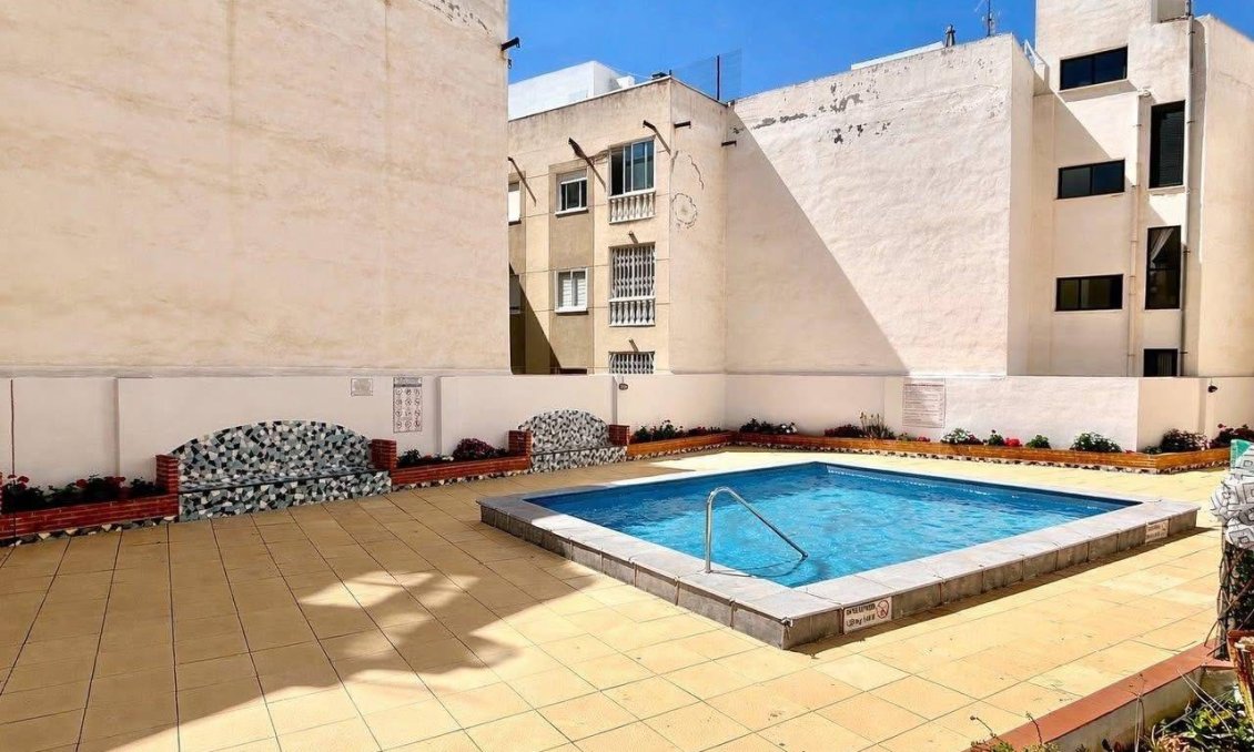 Revente - Appartement -
Torrevieja - Estacion De Autobuses