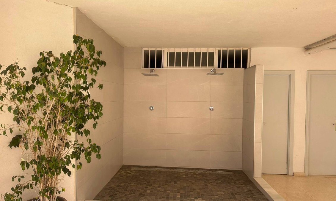 Revente - Appartement -
Torrevieja - Estacion De Autobuses