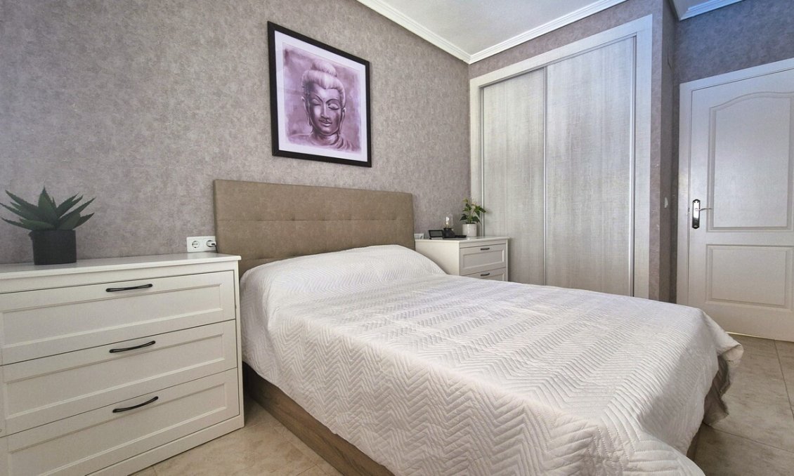 Revente - Villa / Jumelée -
Villamartin - Costa Blanca