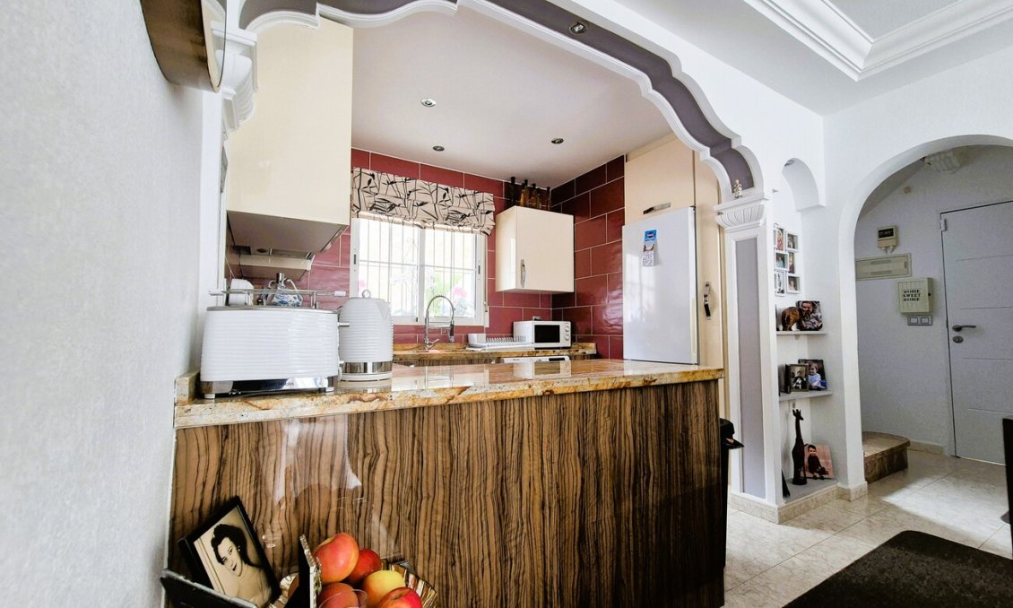 Revente - Villa -
Villamartin - Costa Blanca