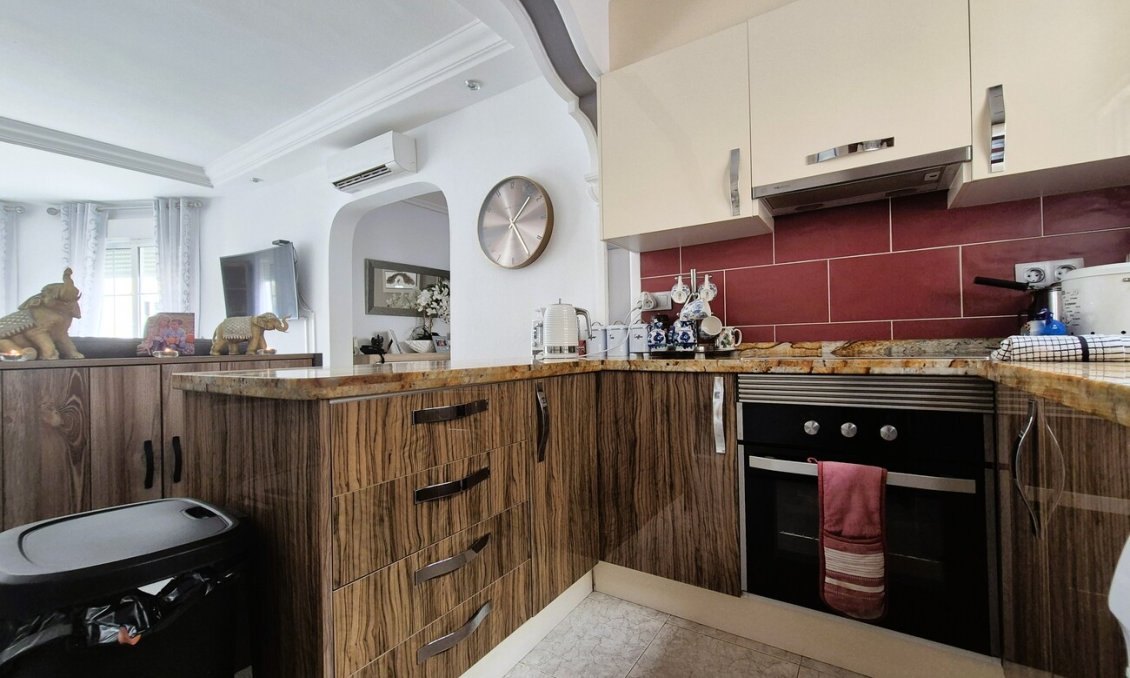 Revente - Villa -
Villamartin - Costa Blanca