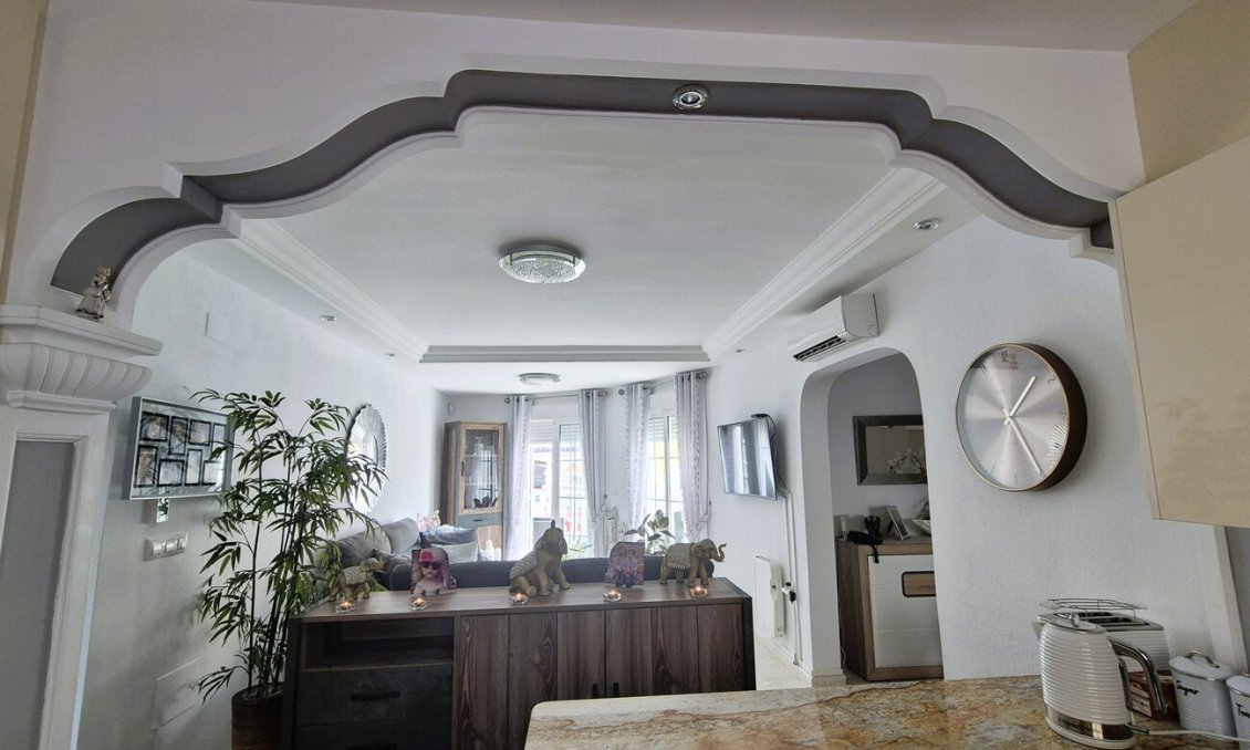 Revente - Villa -
Villamartin - Costa Blanca