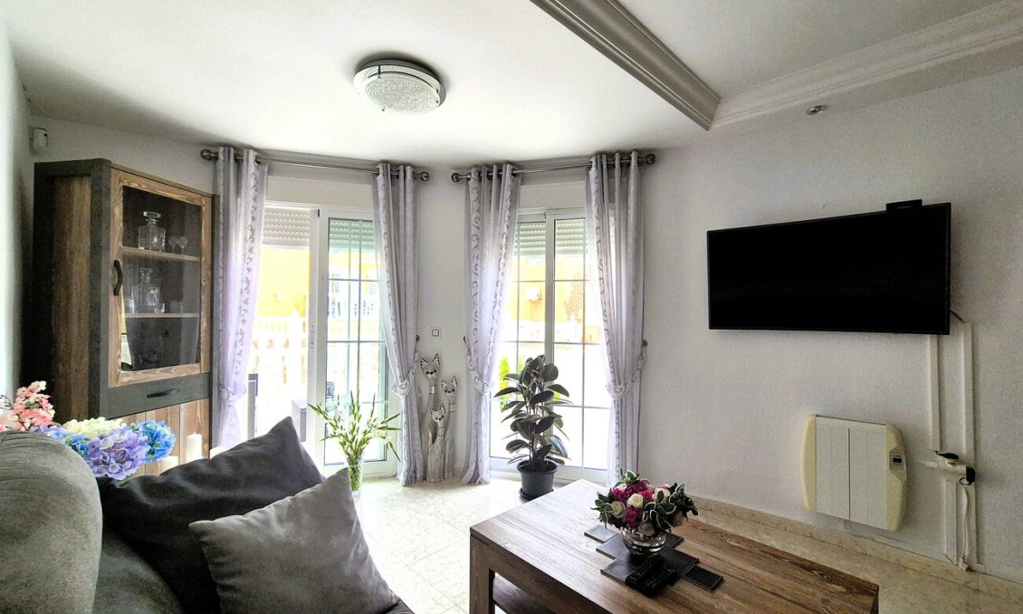 Revente - Villa -
Villamartin - Costa Blanca