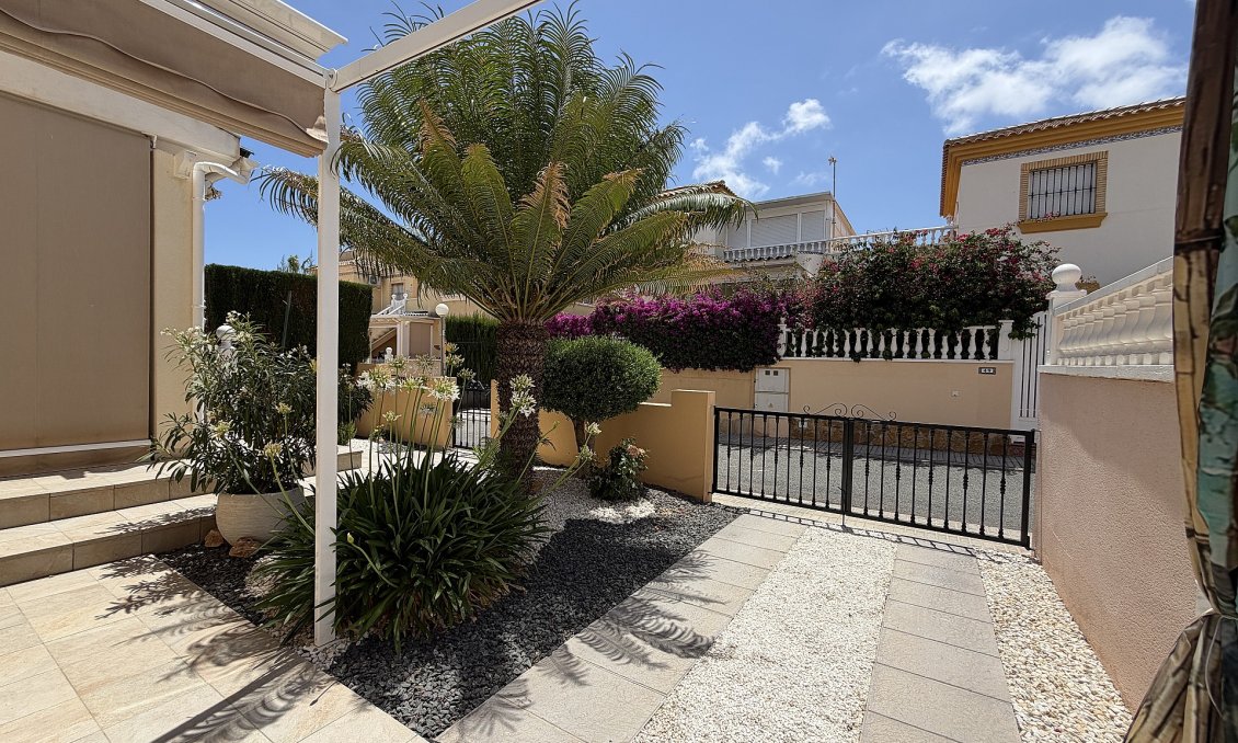 Resale - Apartment -
Orihuela Costa - Costa Blanca