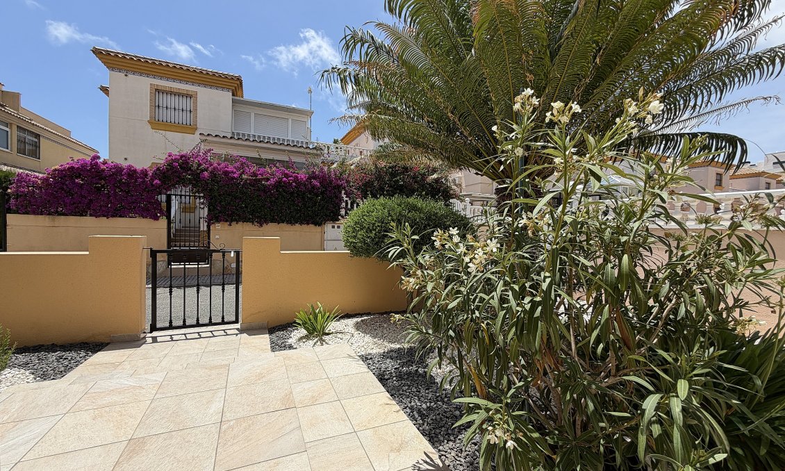 Resale - Apartment -
Orihuela Costa - Costa Blanca