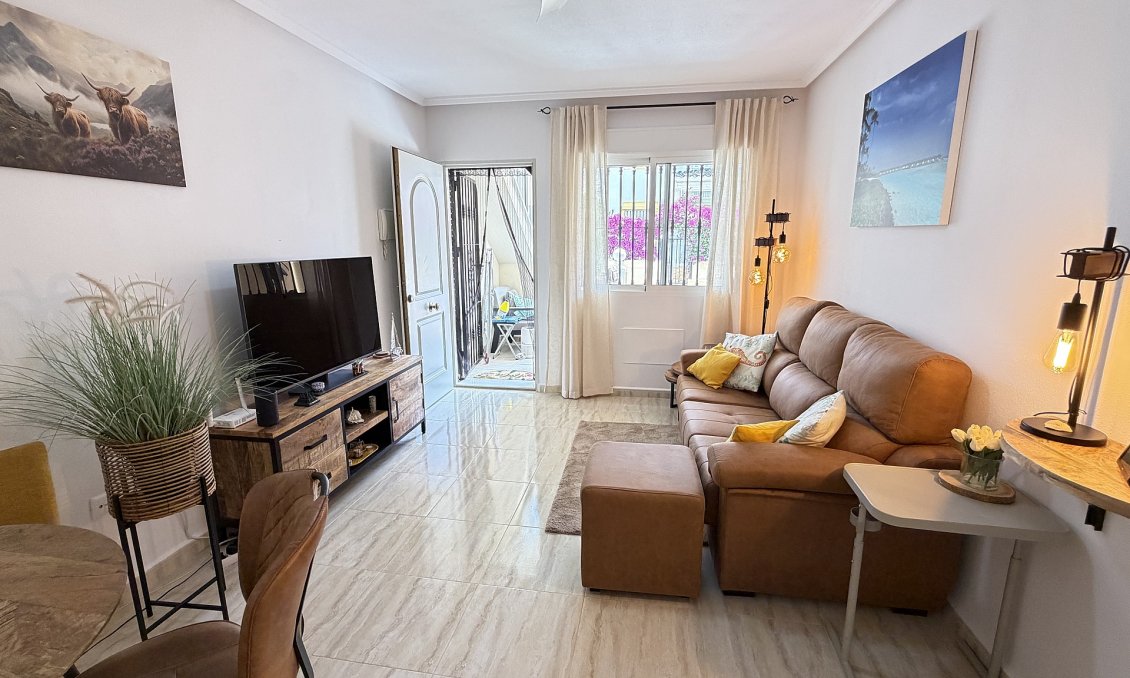 Resale - Apartment -
Orihuela Costa - Costa Blanca