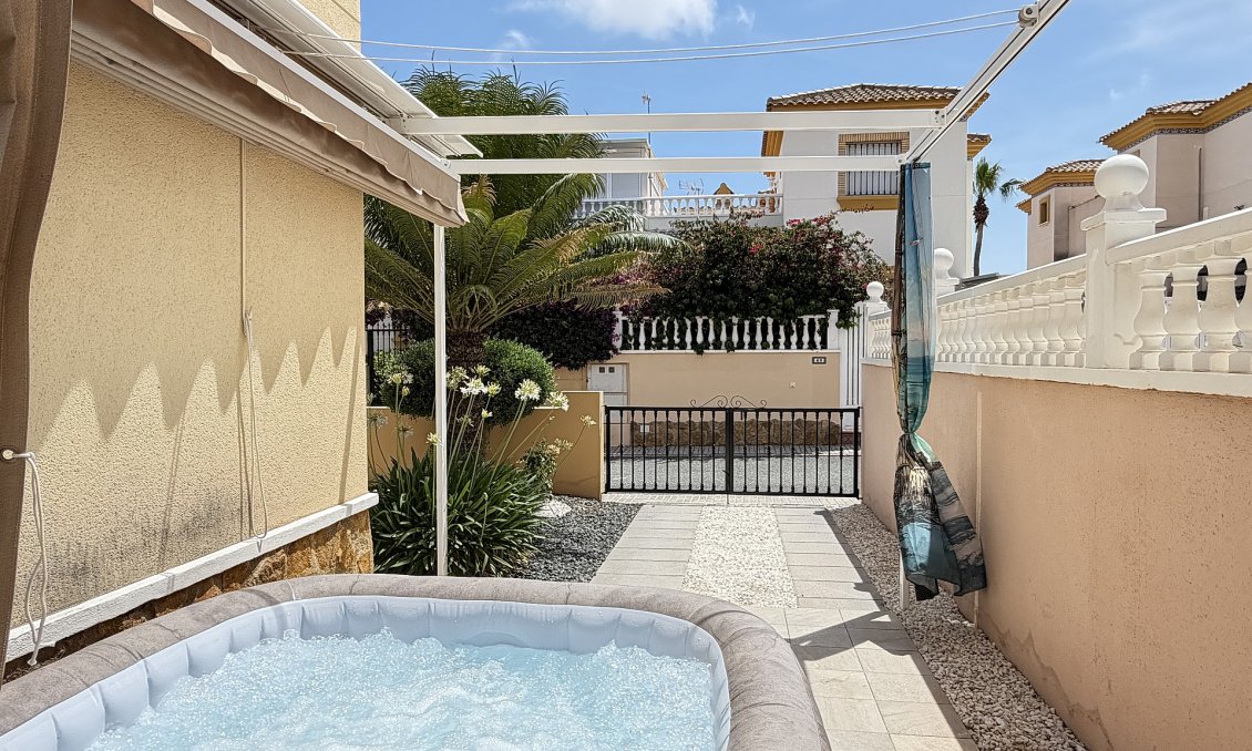 Resale - Apartment -
Orihuela Costa - Costa Blanca