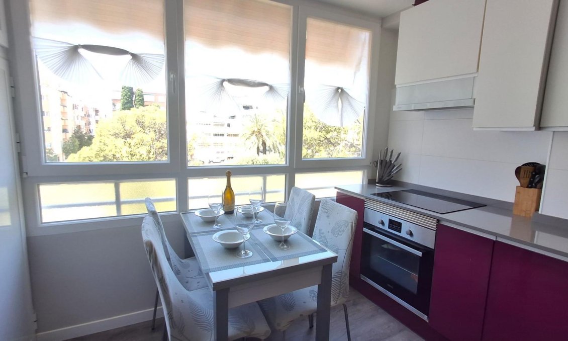 Resale - Apartment -
Torrevieja - Centro