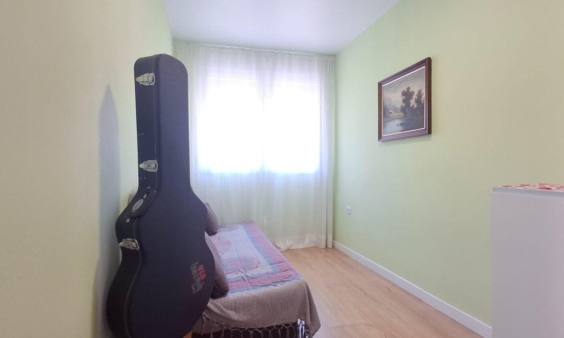 Resale - Apartment -
Torrevieja - Centro
