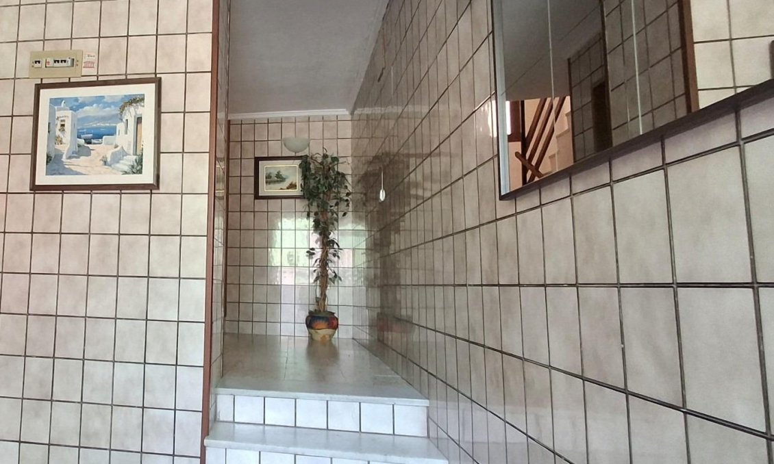 Resale - Apartment -
Torrevieja - Centro