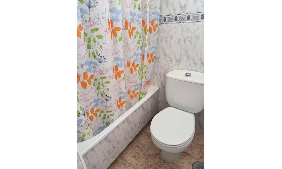 Segunda mano - Bungalow -
Orihuela Costa - Playa Flamenca