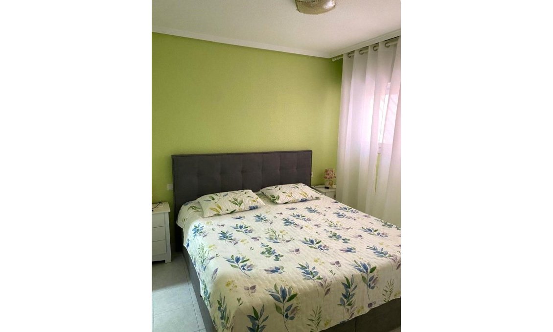 Resale - Apartment -
Torrevieja - El Molino