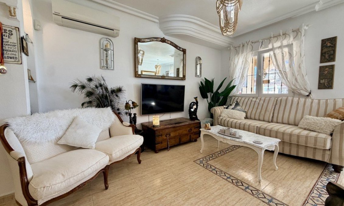 Resale - Townhouse -
Orihuela Costa - Costa Blanca