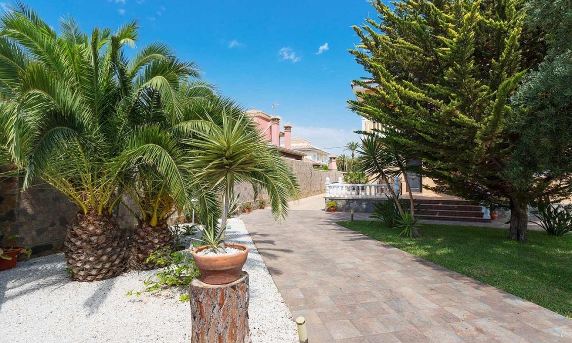 Revânzare - Vilă -
Orihuela Costa - Costa Blanca