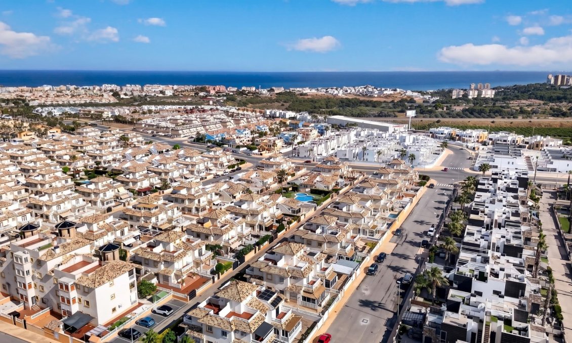 Revânzare - Vilă -
Orihuela Costa - Costa Blanca