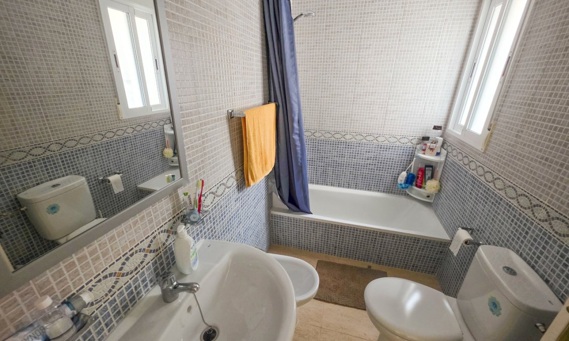 Revente - Appartement -
Villamartin - Costa Blanca
