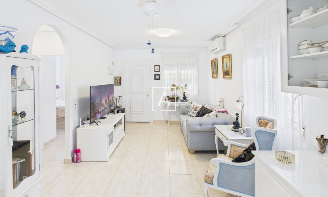 Revente - Villa -
Pinar de Campoverde - Inland