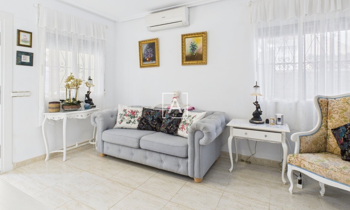 Revente - Villa -
Pinar de Campoverde - Inland