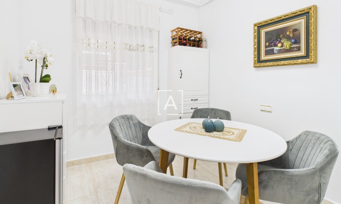 Revente - Villa -
Pinar de Campoverde - Inland