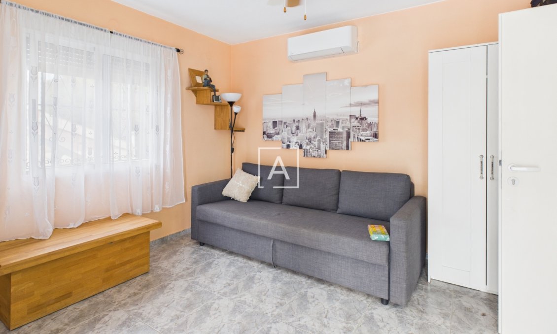 Revente - Villa -
Pinar de Campoverde - Inland