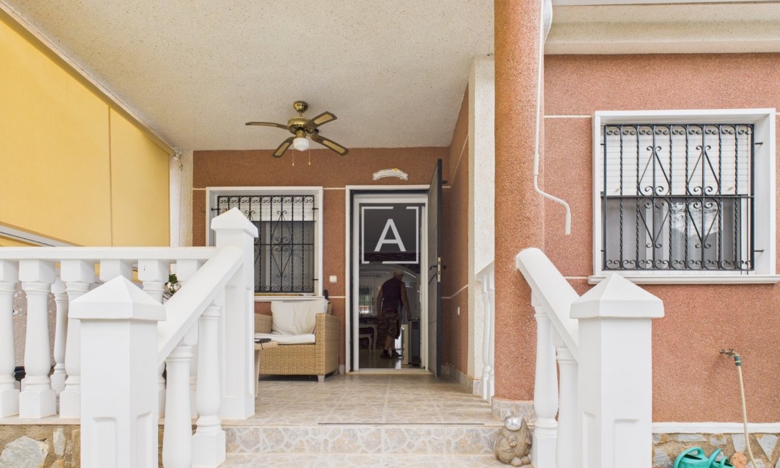 Revente - Villa -
Pinar de Campoverde - Inland