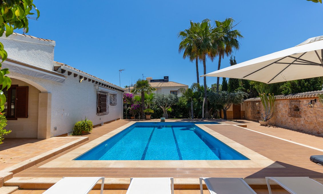 Revente - Villa -
Orihuela Costa - Costa Blanca