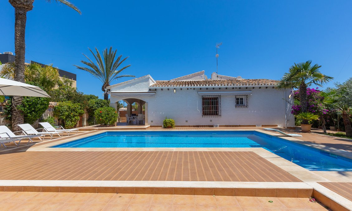 Revente - Villa -
Orihuela Costa - Costa Blanca