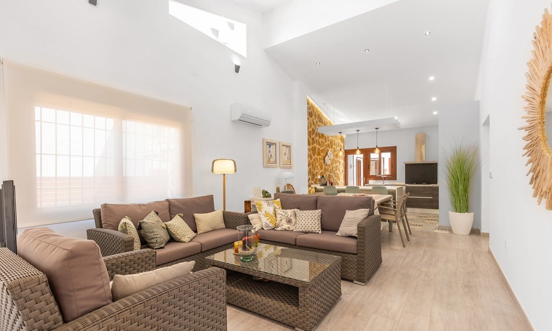 Revente - Villa -
Orihuela Costa - Costa Blanca