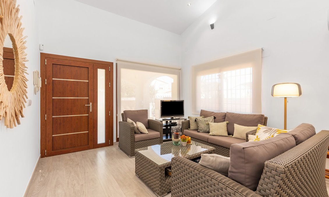 Revente - Villa -
Orihuela Costa - Costa Blanca