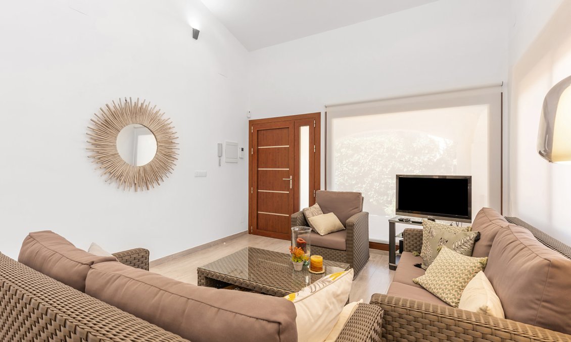 Revente - Villa -
Orihuela Costa - Costa Blanca
