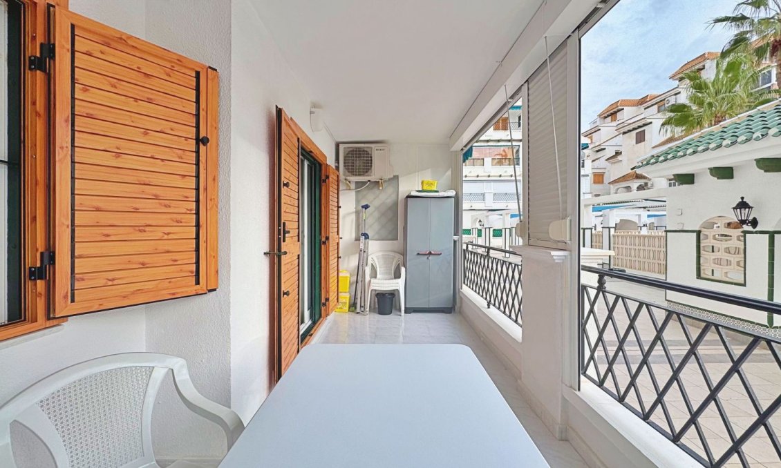 Wiederverkauf - Wohnung -
Torrevieja - Costa Blanca