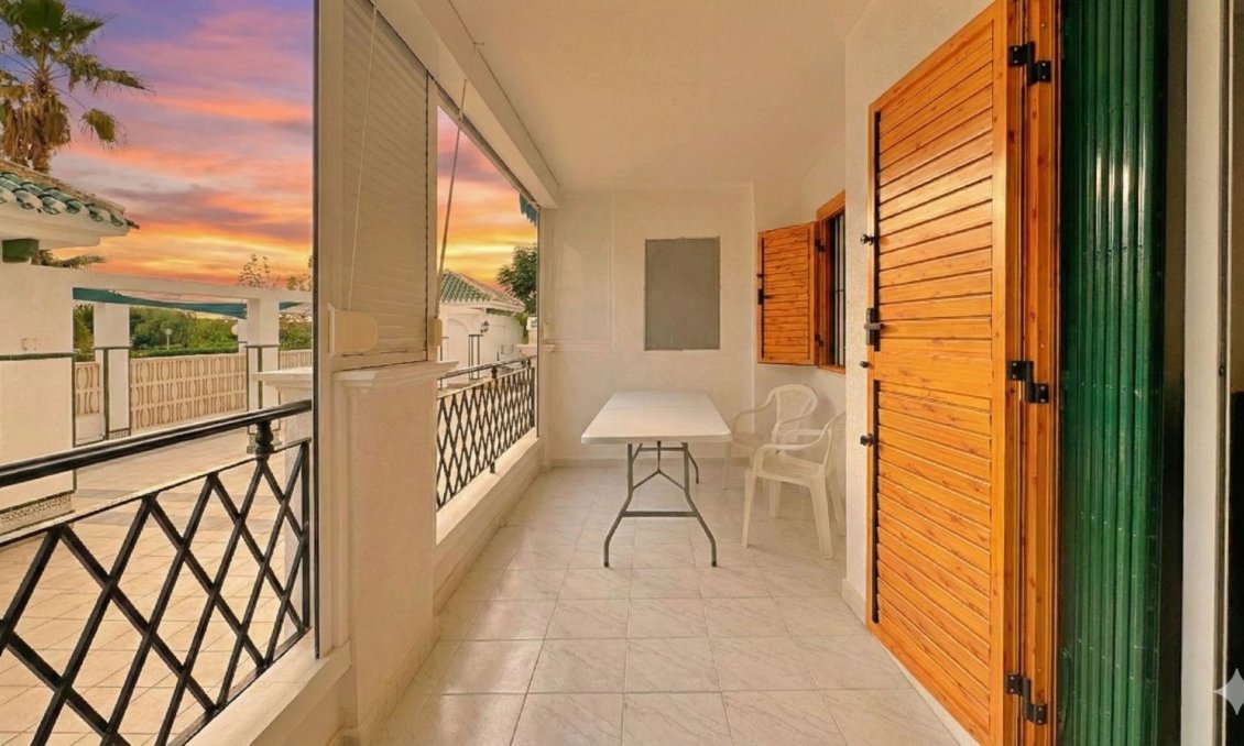 Wiederverkauf - Wohnung -
Torrevieja - Costa Blanca