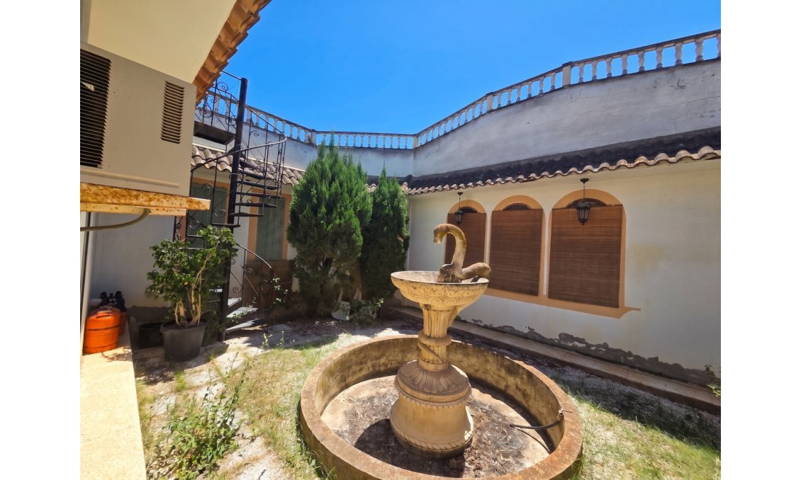 Wiederverkauf - Villa -
Elche - Costa Blanca