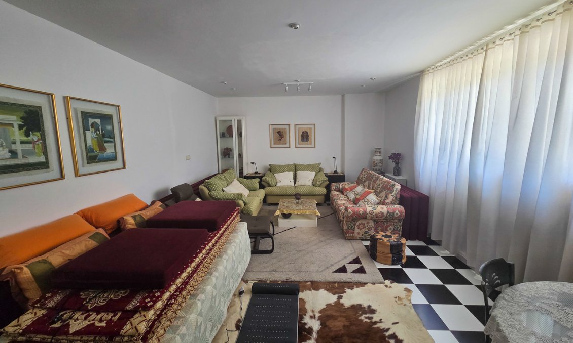 Wiederverkauf - Villa -
Elche - Costa Blanca