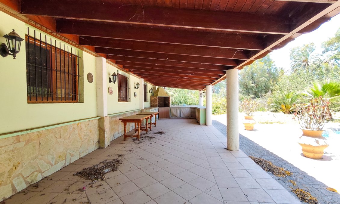 Wiederverkauf - Villa -
Elche - Costa Blanca