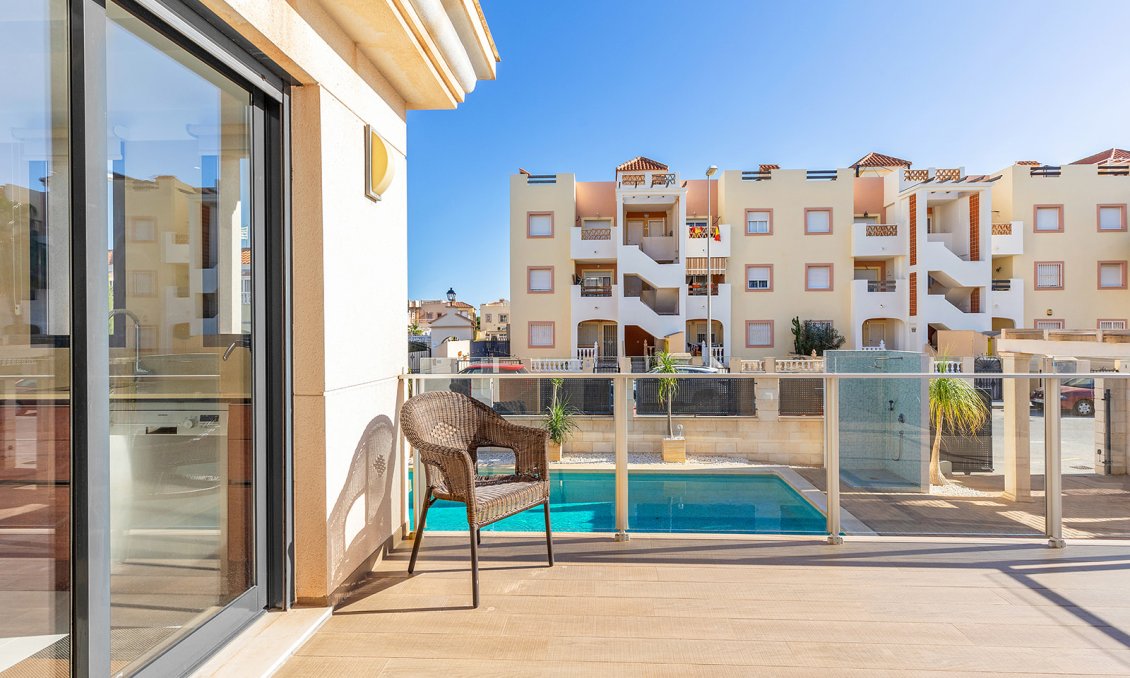 Segunda mano - Villa -
Orihuela Costa - Costa Blanca