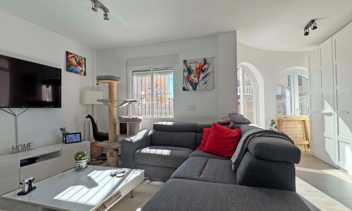 Resale - Townhouse -
Orihuela Costa - Costa Blanca