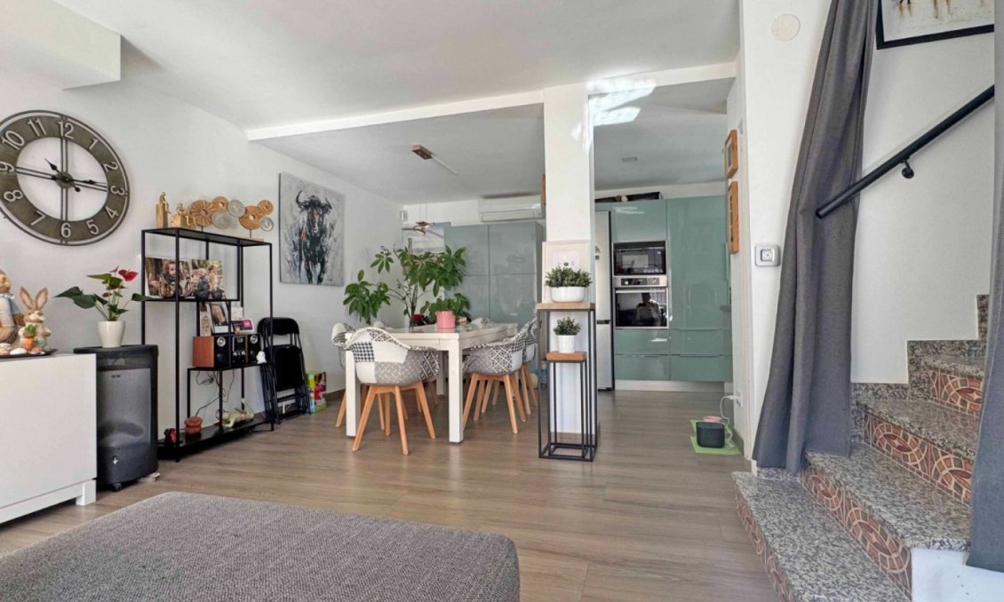 Resale - Townhouse -
Orihuela Costa - Costa Blanca