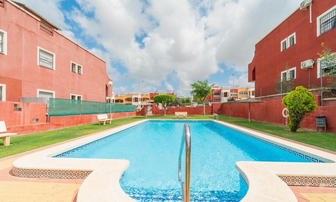 Segunda mano - Apartamento -
Orihuela Costa - Costa Blanca