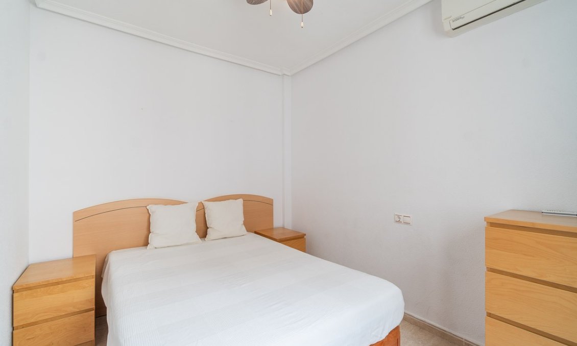 Segunda mano - Apartamento -
Orihuela Costa - Costa Blanca