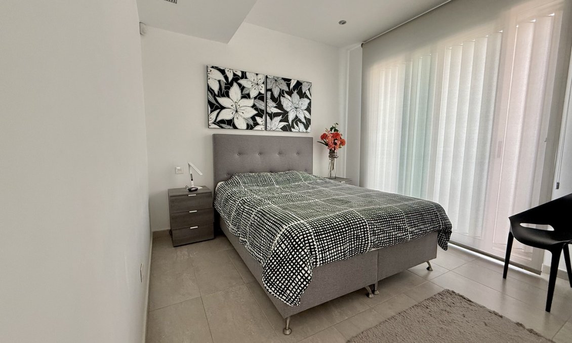 Segunda mano - Villa -
Dolores - Costa Blanca