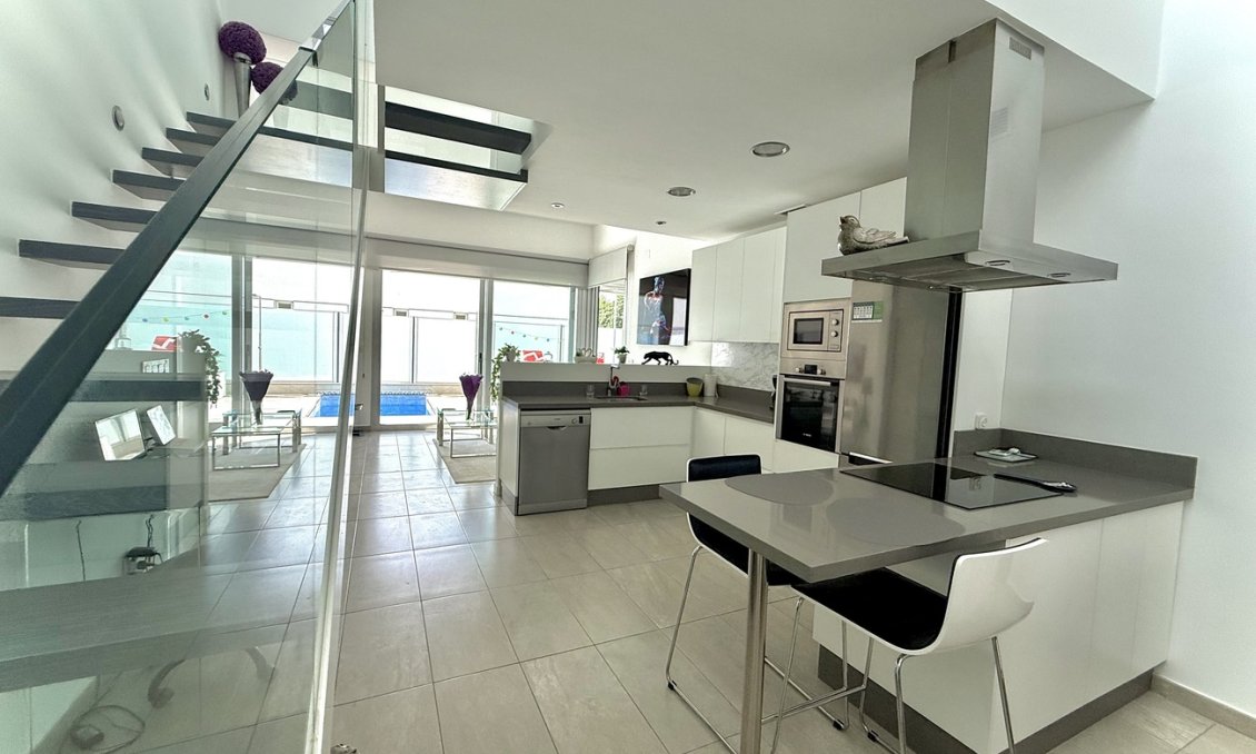 Segunda mano - Villa -
Dolores - Costa Blanca