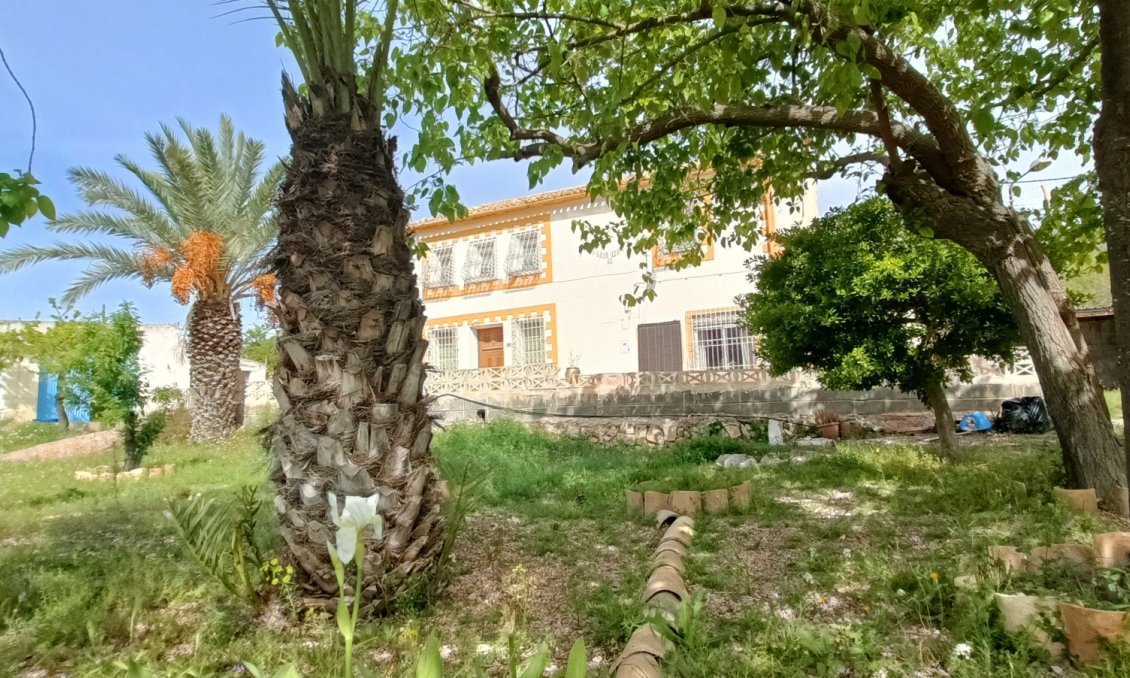 Segunda mano - Villa -
La Romana - Inland