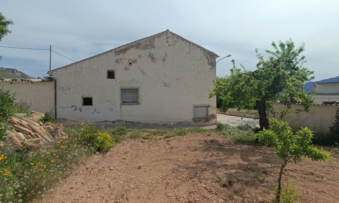 Segunda mano - Villa -
La Romana - Inland