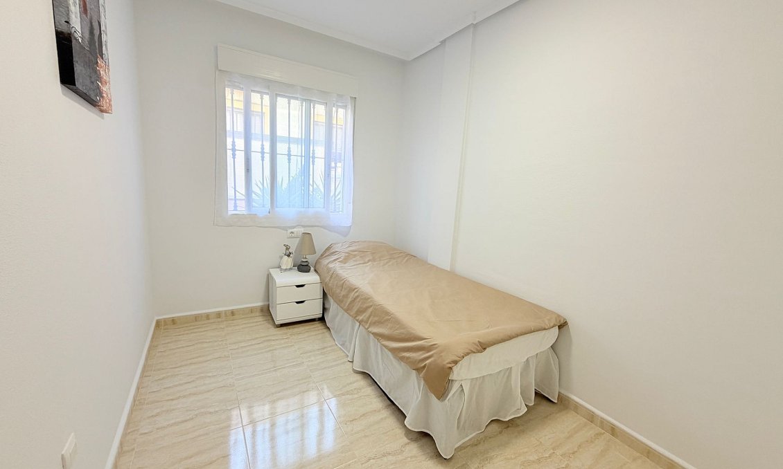Segunda mano - Apartamento -
Orihuela Costa - Costa Blanca