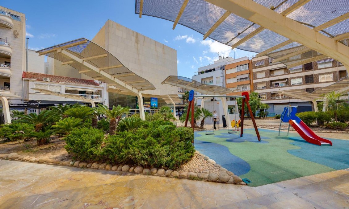 Használt Ingatlanok - Tetőtéri lakás -
Torrevieja