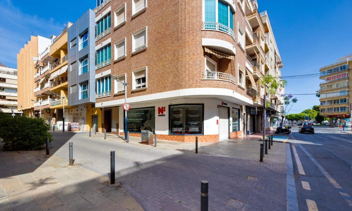 Használt Ingatlanok - Tetőtéri lakás -
Torrevieja