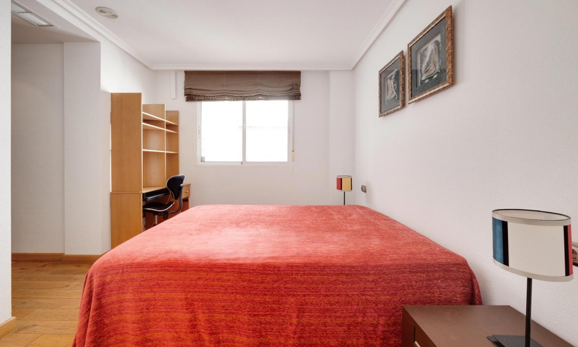 Használt Ingatlanok - Tetőtéri lakás -
Torrevieja
